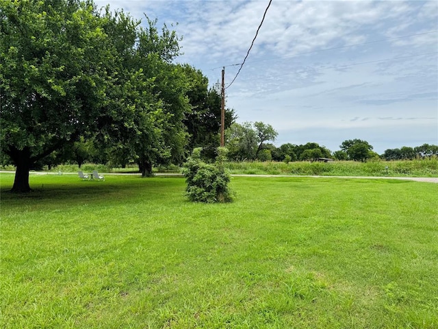 311 Parker St, Waurika, OK 73573 - view of grassy yard