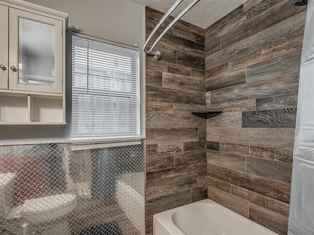 1209 Dakota St, Norman, OK 73069 - full bath with shower / tub combo with curtain