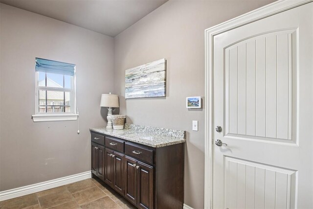 8401 NW 140th St, Oklahoma City, OK 73142 - doorway with baseboards