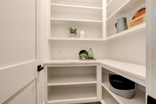 1801 Cedar Valley Mnr, Guthrie, OK 73044 - view of pantry
