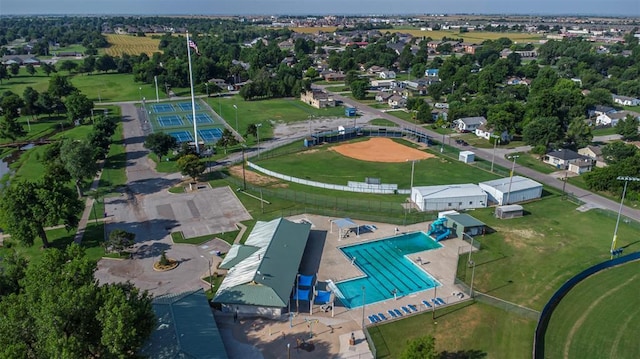 912 S Boynton Ave, El Reno, OK 73036 - aerial view of a pool area