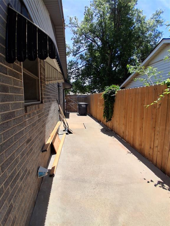 814 E Midland St, Shawnee, OK 74804 - view of patio