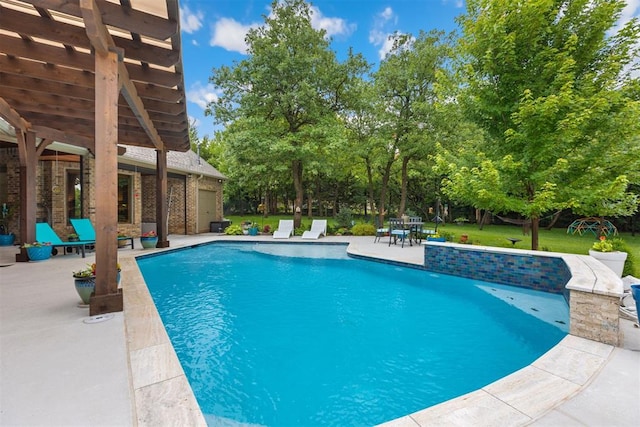 1605 Hidden Lake Dr, Edmond, OK 73034 - swimming pool featuring a patio area and a yard
