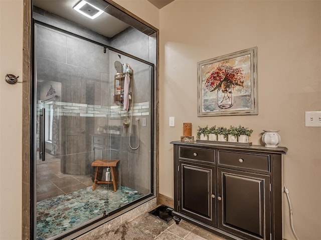 4920 W Forrest Hills Rd, Guthrie, OK 73044 - bathroom with a shower stall