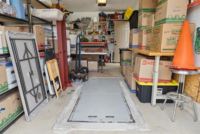 12816 NW 6th St, Yukon, OK 73099 - view of storage