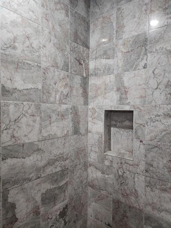 2719 NW 14th St, Oklahoma City, OK 73107 - bathroom view of tiled shower