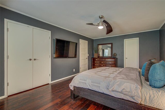 4973 NW 31st Ter, Oklahoma City, OK 73122 - bedroom featuring hardwood / wood-style floors, ornamental molding, and a ceiling fan
