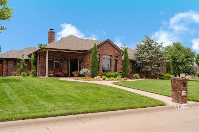 207 Foxridge Rd, Elk City, OK 73644 - photo 1