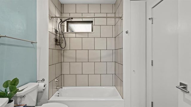 627 Couch Dr Unit S05, Oklahoma City, OK 73102 - bathroom with toilet and tub / shower combination