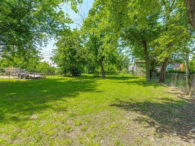 7235 SE 15th St, Midwest City, OK 73110 - view of fenced yard