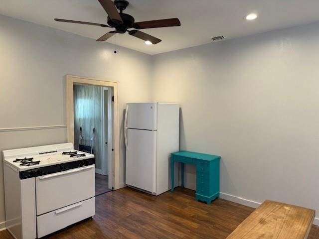 kitchen featuring white appliances, dark wood-style flooring, a ceiling fan, and recessed lighting