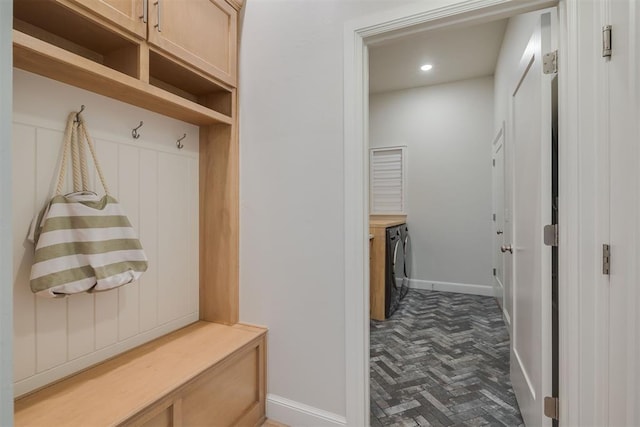 3824 Library Ln, Edmond, OK 73034 - mudroom featuring washing machine and clothes dryer, recessed lighting, and brick patterned floors