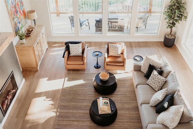 118900 S 4213th Rd, Eufaula, OK 74432 - living area featuring light wood finished floors and baseboards