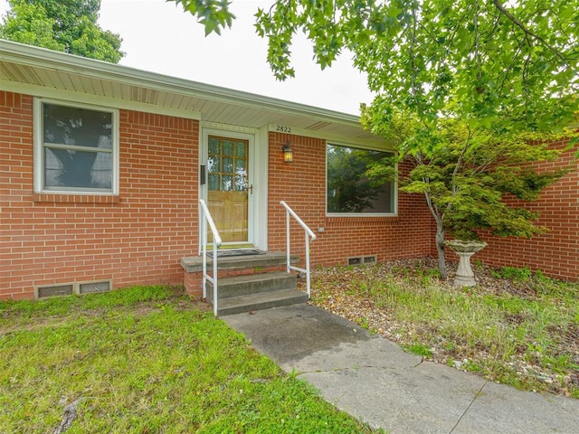 2822 N Market Ave, Shawnee, OK 74804 - entrance to property with crawl space and brick siding
