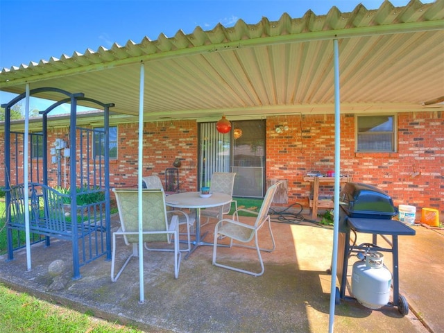 4021 E Larkwood Dr, Del City, OK 73115 - view of patio with area for grilling and outdoor dining area