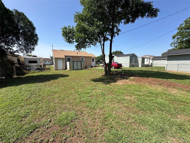 925 E Katy Dr, Altus, OK 73521 - photo 22