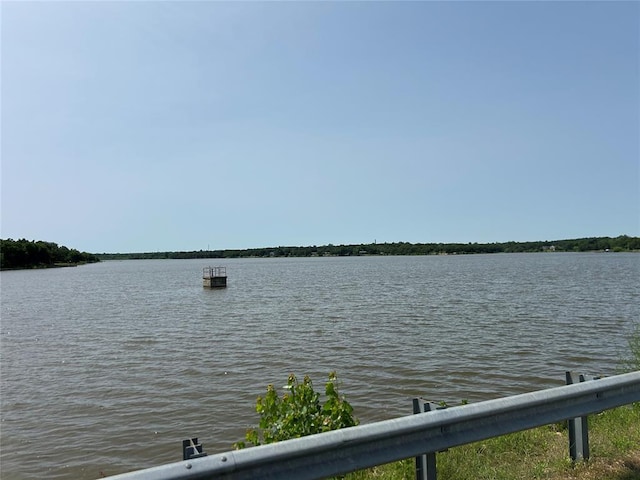 1124 Hill View Dr, Guthrie, OK 73044 - water view