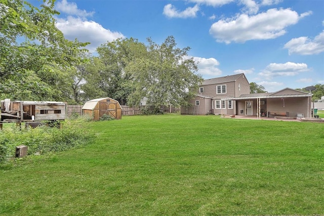 231 W Polk St, Mangum, OK 73554 - view of yard with a patio area and an outdoor structure