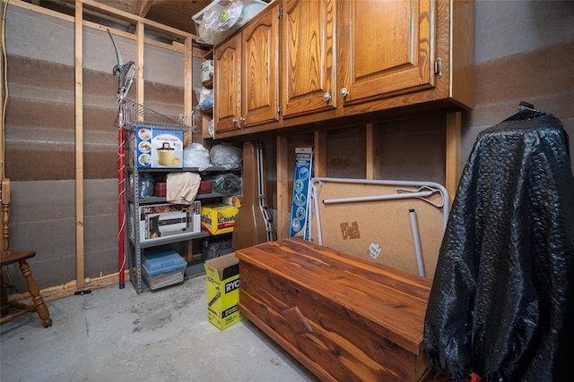 2205 SE 90th St, Lawton, OK 73501 - view of storage room