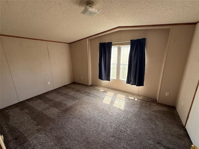 339133 E 870th Rd, Chandler, OK 74834 - carpeted spare room featuring vaulted ceiling and a textured ceiling