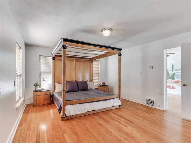 2720 NW 26th St, Oklahoma City, OK 73107 - bedroom featuring light wood-style floors and baseboards