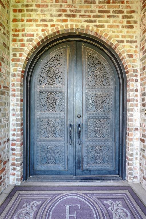 2309 Pinehurst Ct, Shawnee, OK 74801 - entrance to property featuring brick siding
