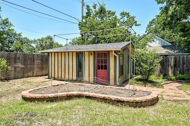1825 Kings Rd, Edmond, OK 73013 - view of outbuilding with a fenced backyard