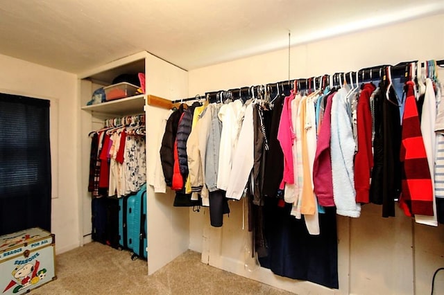 432 S 6th St, Yukon, OK 73099 - walk in closet with carpet flooring