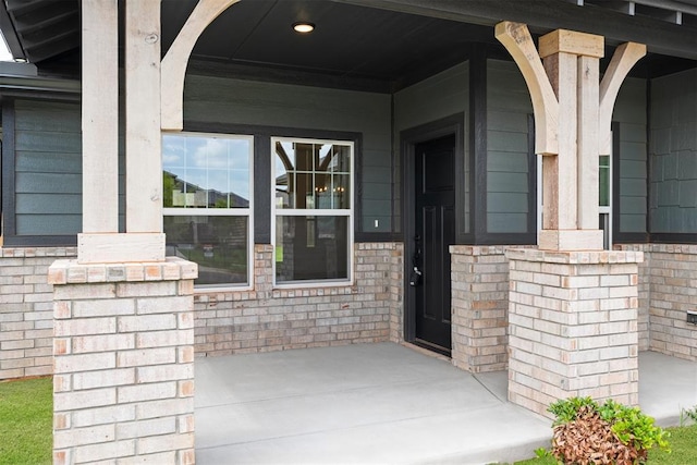 3825 NW 176th St, Edmond, OK 73012 - entrance to property with a porch