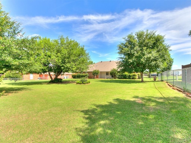 1204 Scrambler Ln, Edmond, OK 73025 - view of yard