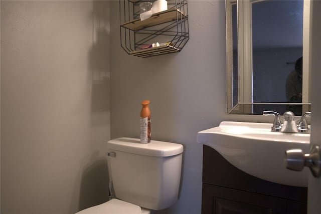 9008 N Walker Ave, Oklahoma City, OK 73103 - half bath featuring toilet and vanity