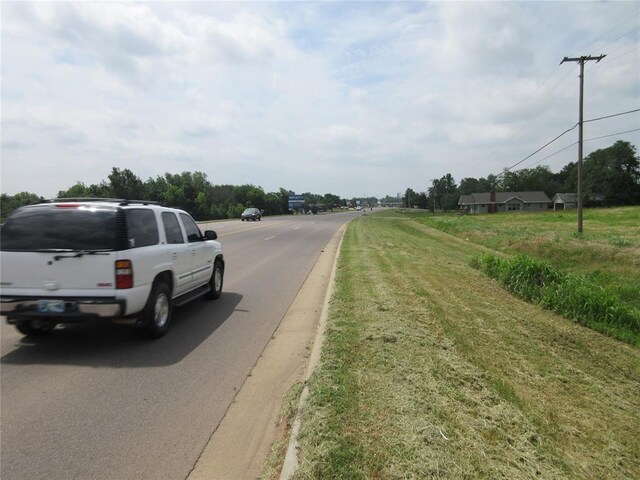 000 Gordon Cooper Dr, Tecumseh, OK 74873 - photo 3