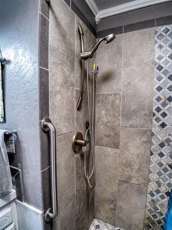 114 Timber Ln, Mcloud, OK 74851 - bathroom with crown molding and tiled shower