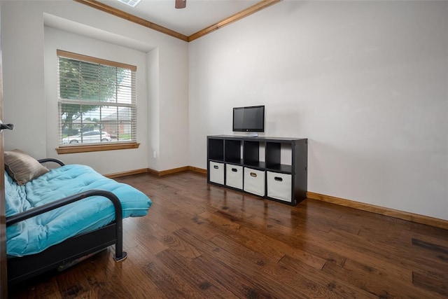 6813 Chelsey Ln, Oklahoma City, OK 73132 - bedroom featuring crown molding, wood finished floors, and a ceiling fan