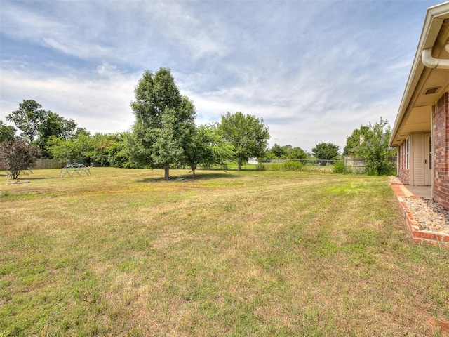 3922 Deer Xing, Edmond, OK 73025 - view of yard