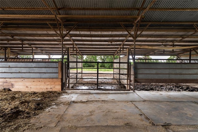 39525 W 151st St, Bristow, OK 74010 - view of garage