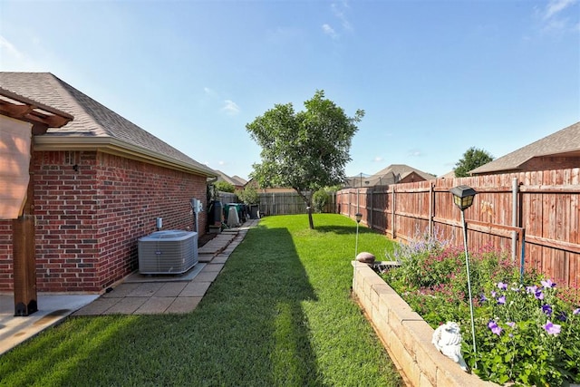 2329 Chase Way, Yukon, OK 73099 - view of fenced backyard