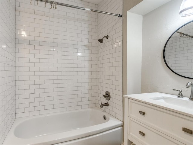 529 S 2nd Ave, Purcell, OK 73080 - full bath with vanity and  shower combination