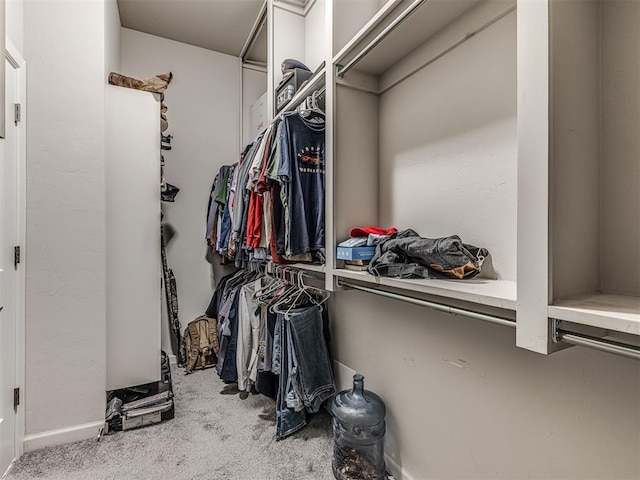 11104 Fairways Ave, Yukon, OK 73099 - spacious closet featuring carpet flooring