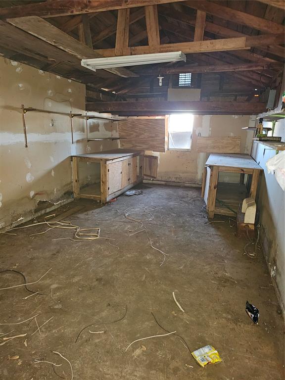 1137 Mallard Dr, Del City, OK 73115 - miscellaneous room with a workshop area