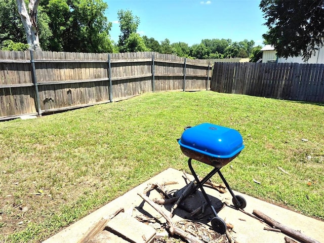 3120 Del Rey Dr, Midwest City, OK 73110 - view of fenced backyard