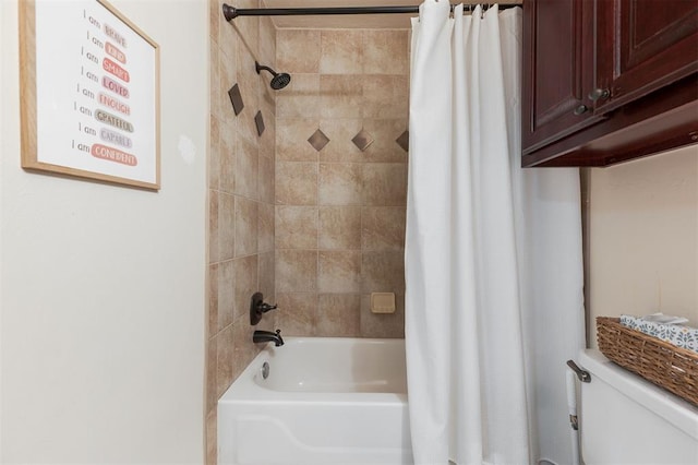 2001 Fair Meadow Dr, Edmond, OK 73003 - full bathroom featuring shower / tub combo with curtain and toilet