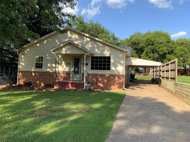 715 S 8th St, Chickasha, OK 73018 - photo 1