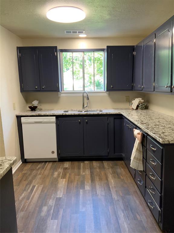 715 S 8th St, Chickasha, OK 73018 - photo 8