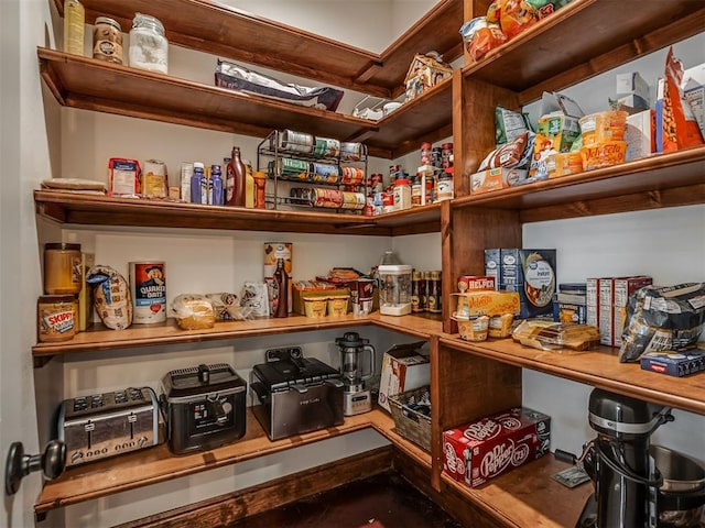19855 Walker Rd, Mcloud, OK 74851 - view of pantry
