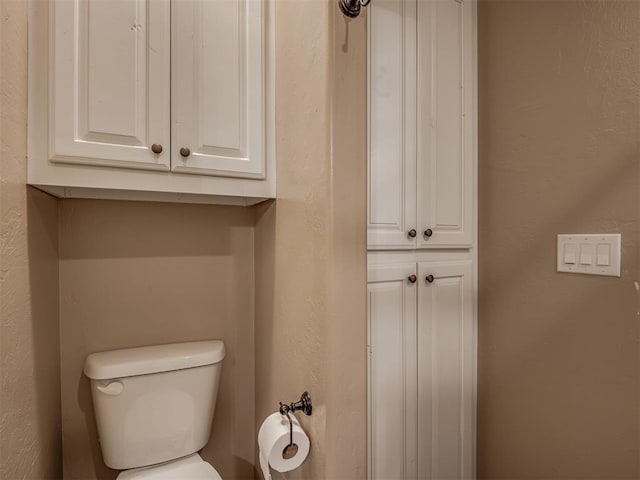 19855 Walker Rd, Mcloud, OK 74851 - bathroom featuring toilet