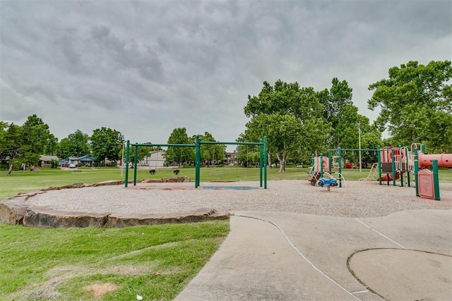121 NW 26th St, Oklahoma City, OK 73103 - communal playground with a lawn
