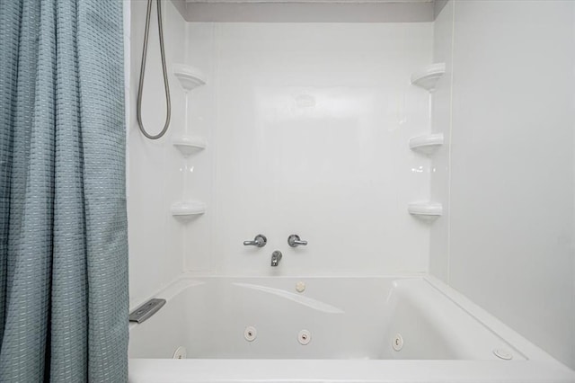 6550 N Indian Meridian Rd, Coyle, OK 73027 - bathroom featuring a combined bath / shower with jetted tub