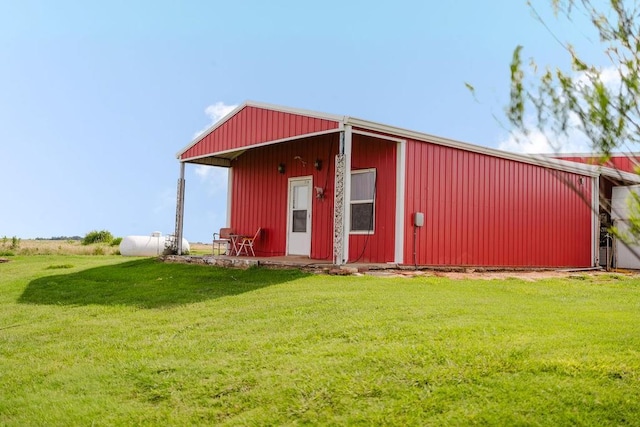 12223 N 2040th Rd, Sentinel, OK 73664 - view of pole building with a yard