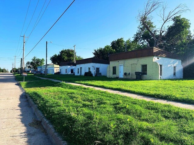 402 NW 3rd St, Lawton, OK 73507 - photo 8